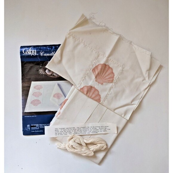 Vintage 1980's Seashell Placemats Napkins Candlewicking Embroidery Kit STARTED - Picture 3 of 5